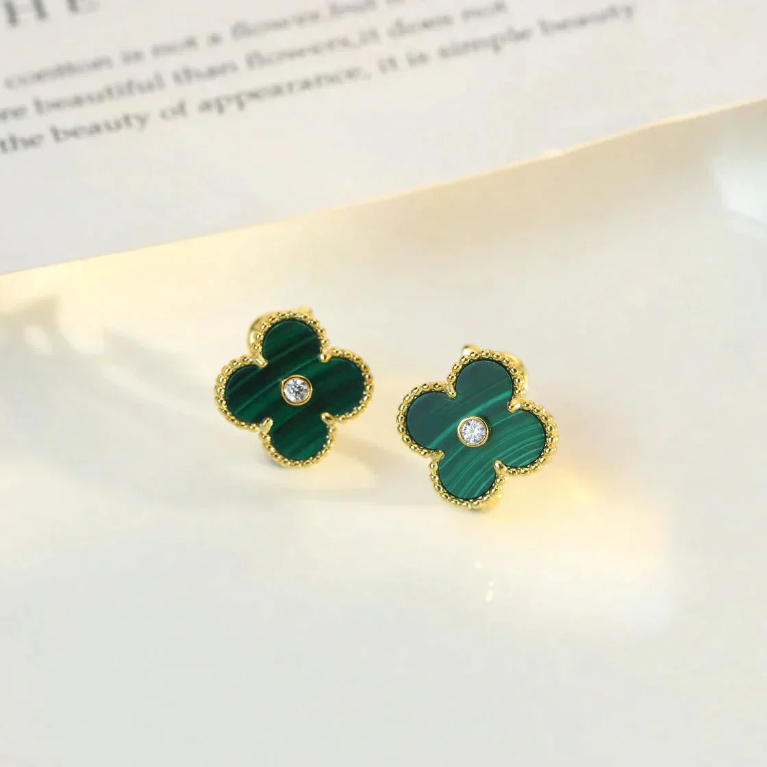 [Van Cleef & Arpels] MEDIUM 1 MOTIFS MALACHITE DIAMOND EARRINGS
