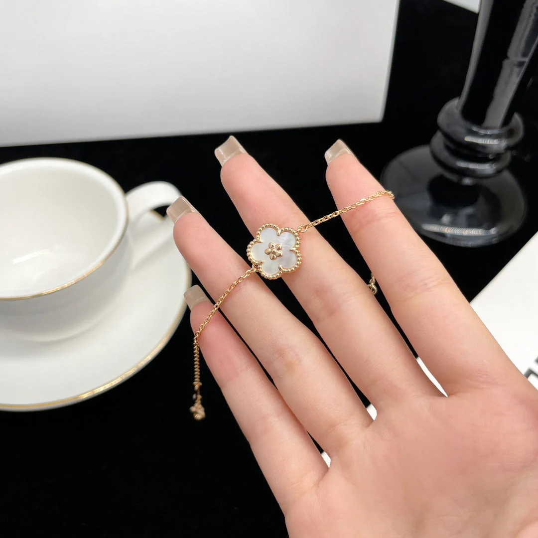 [Van Cleef & Arpels]LUCKY SPRING ROSE GOLD MOP BRACELET