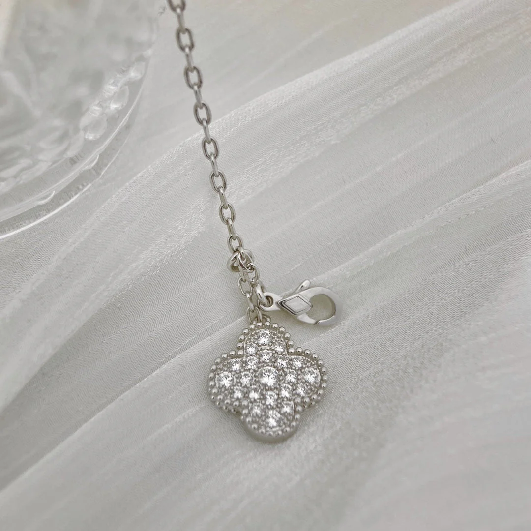 [Van Cleef & Arpels] 5 MOTIFS SILVER DIAMONDS NECKLACE