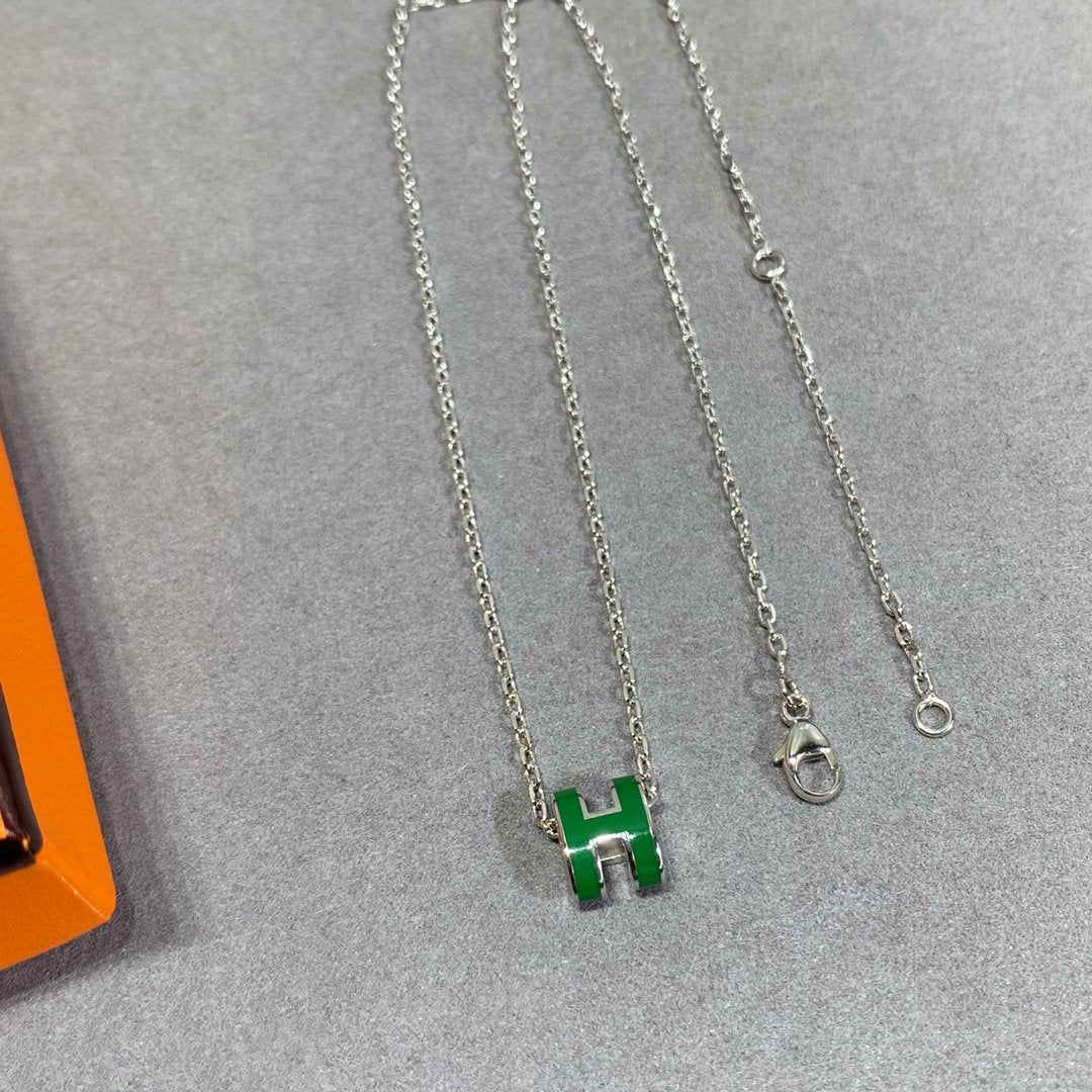 [Hermes]POP H GREEN NECKLACE SILVER AND GOLD