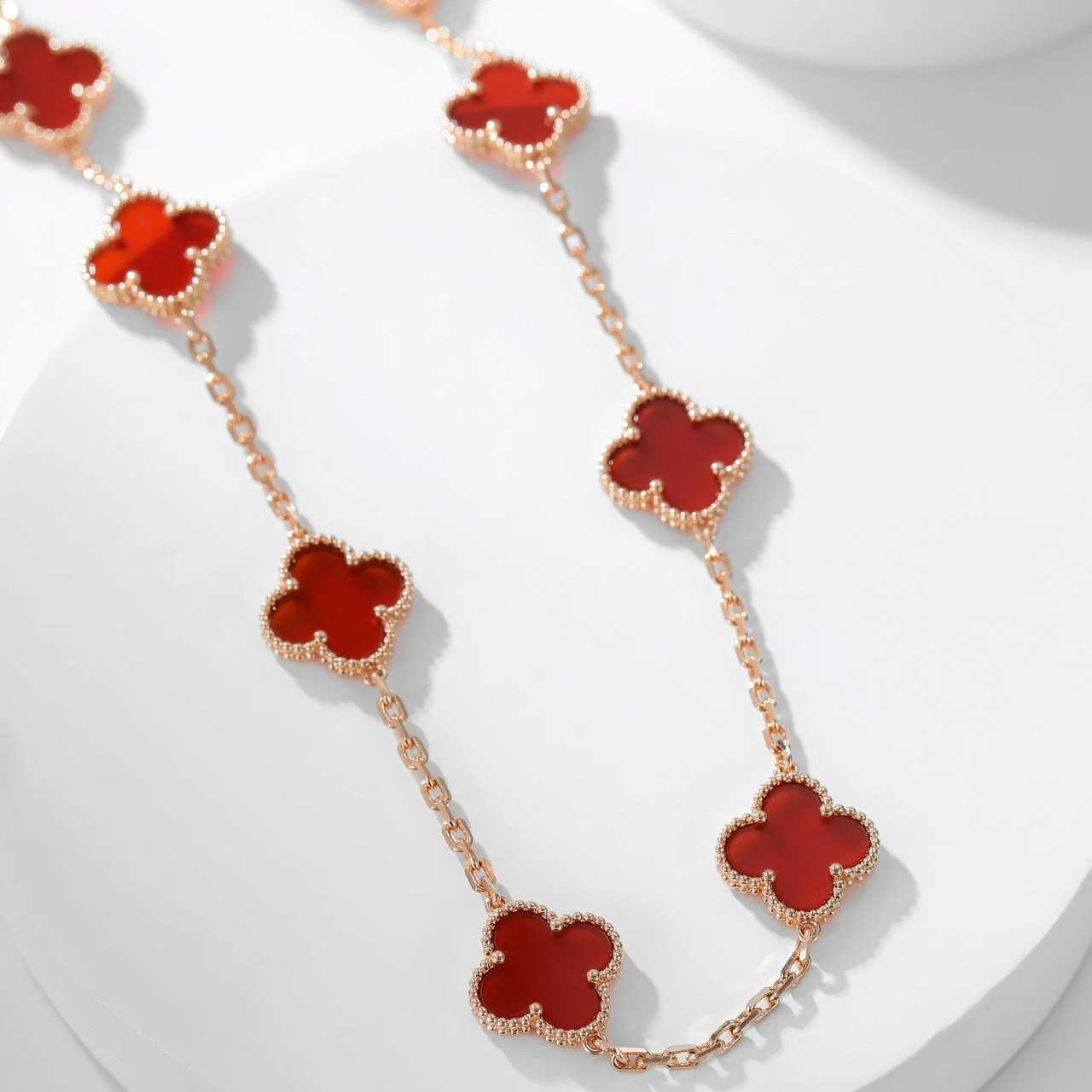 [Van Cleef & Arpels] 10 MOTIFS CARNELIAN NECKLACE
