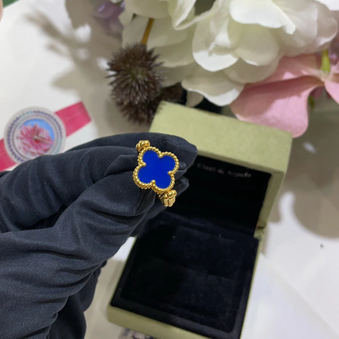 [Van Cleef & Arpels] RIVERSIBLE BLUE AGATE RING