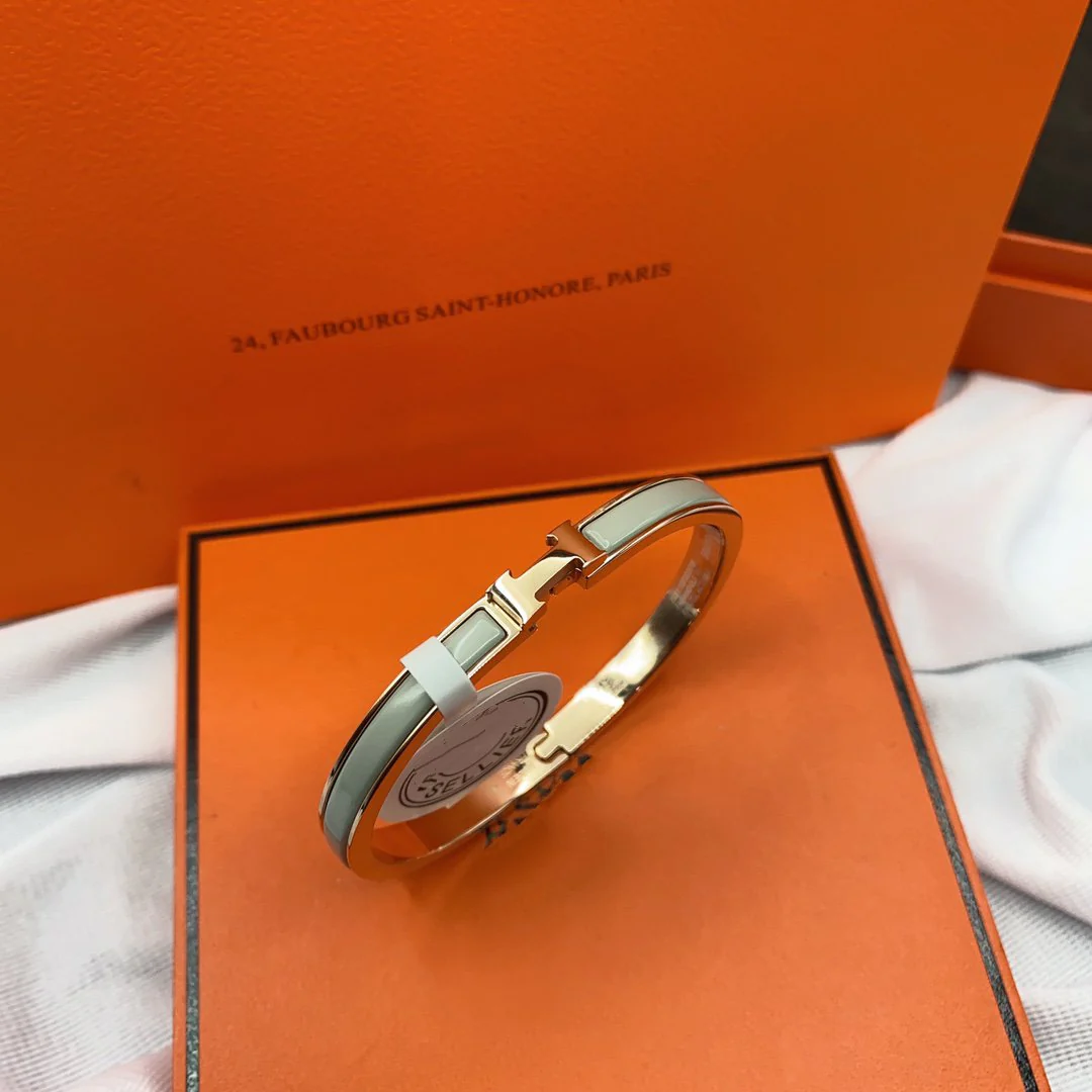 [Hermes]CLASSIC HM CLIC GREEN 8MM ENAMEL BRACELET