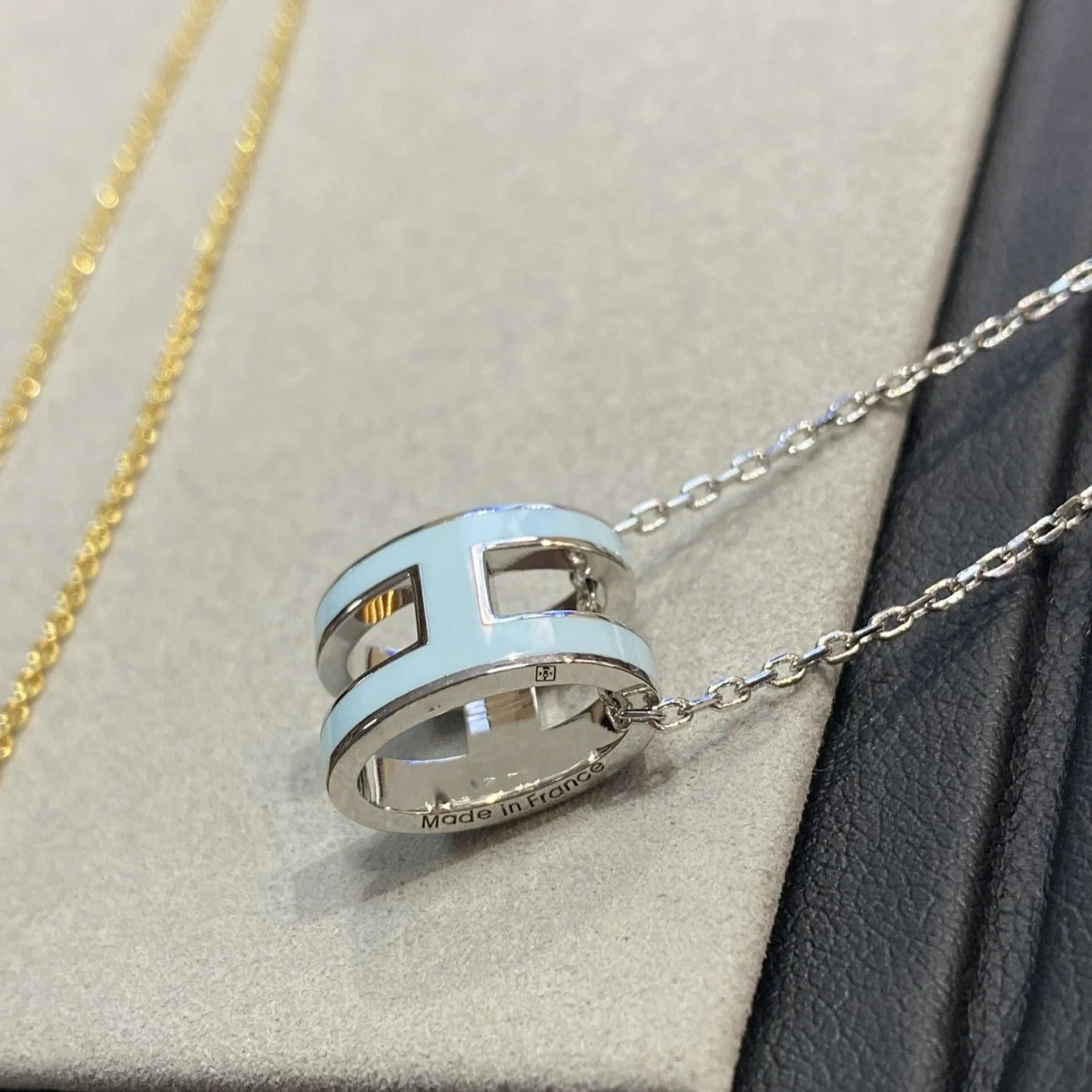 [Hermes]POP H LIGHT BLUE NECKLACE