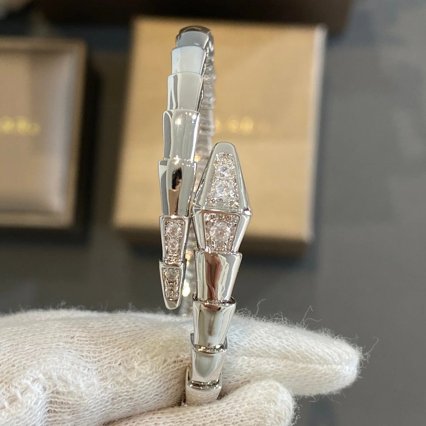 [Bulgari]SERPENTI BRACELET DIAMONDS SILVER