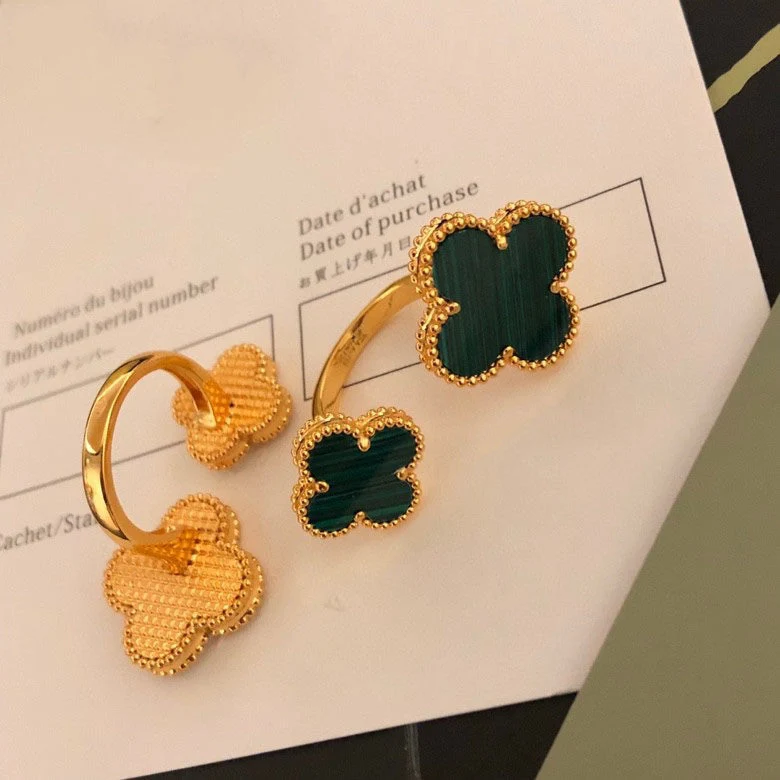 [Van Cleef & Arpels] BETWEEN THE FINGER RING