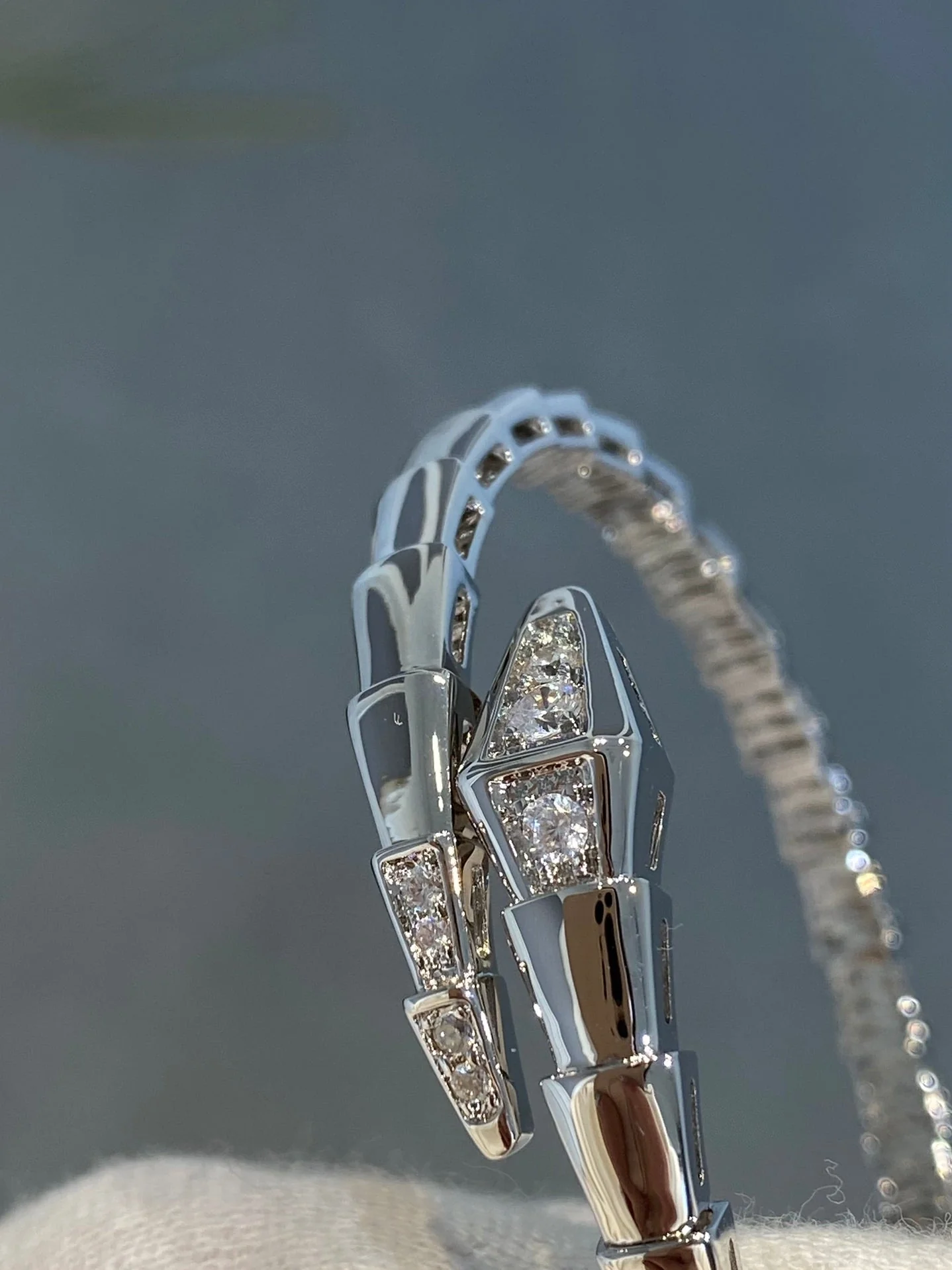 [Bulgari]SERPENTI BRACELET DIAMONDS SILVER