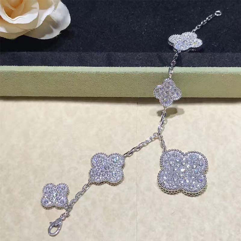 [Van Cleef & Arpels] 6 MOTIFS SILVER DIAMOND BRACELET
