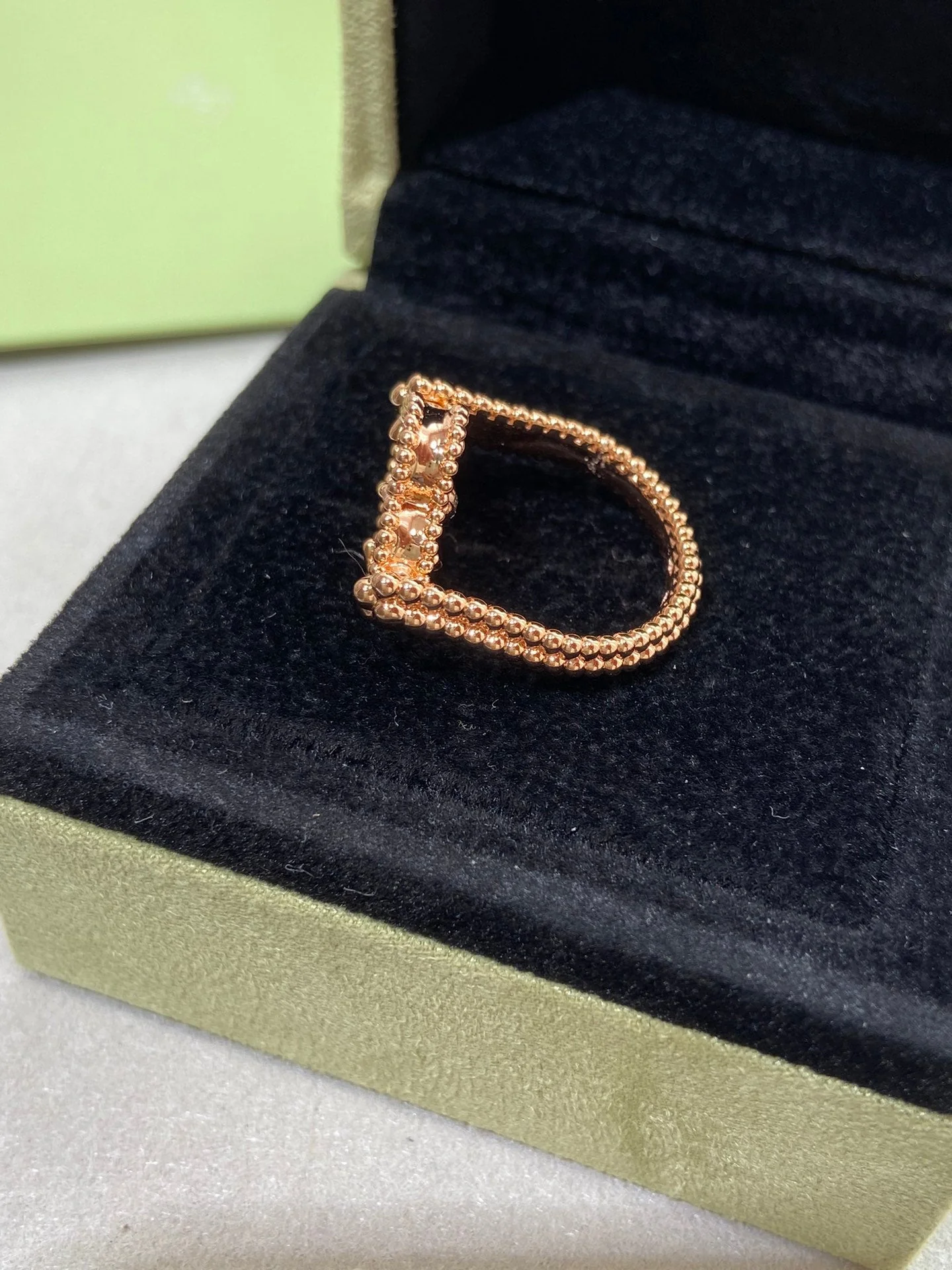 [Van Cleef & Arpels] RIVERSIBLE ROSE GOLD RING