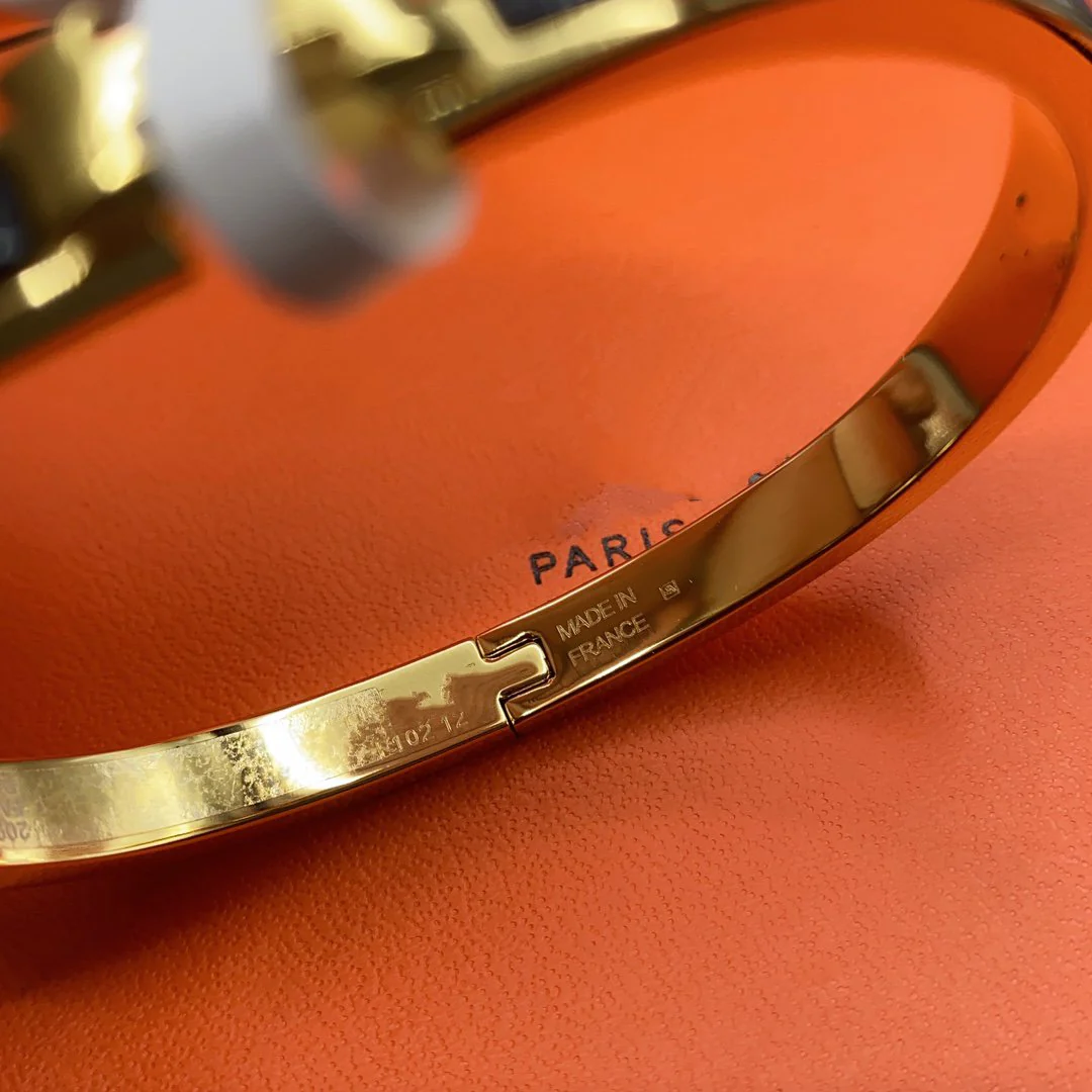 [Hermes]CLASSIC HM CLIC BLACK 8MM ENAMEL BRACELET