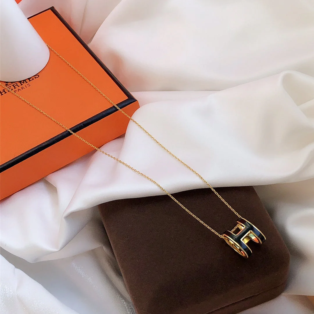 [Hermes]HM CLIC BLACK ENAMEL GOLD NECKLACE