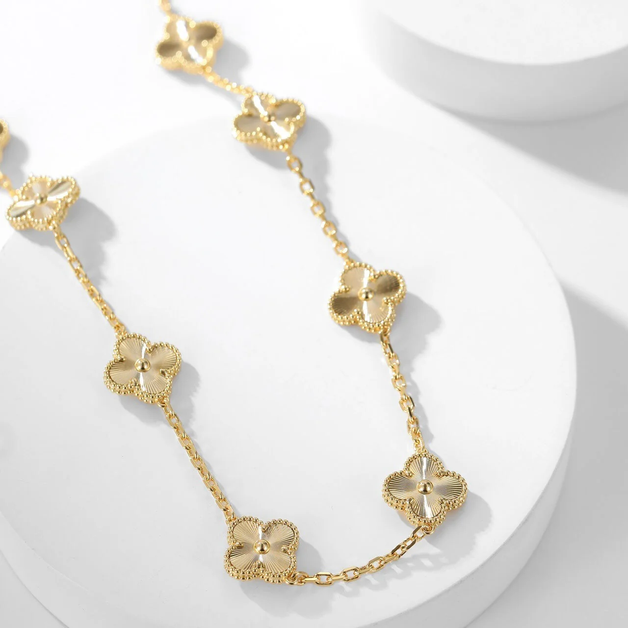 [Van Cleef & Arpels] 10 MOTIFS LASER NECKLACE