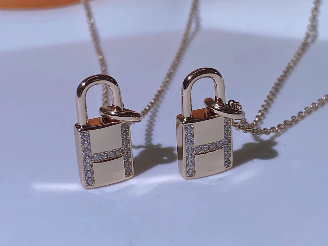 [Hermes]HM ADVANCED NICHE LOCK HEAD NECKLACE DIAMONDS