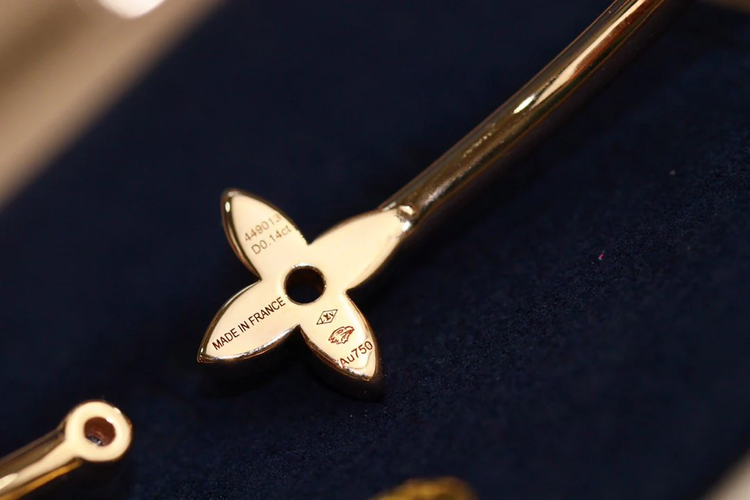 [Louis vuitton]IDYLLE PINK GOLD OPEN BRACELET DIAMOND PAVED