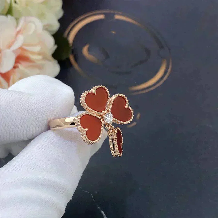 [Van Cleef & Arpels]SWEET CLOVER CARNELIAN RING