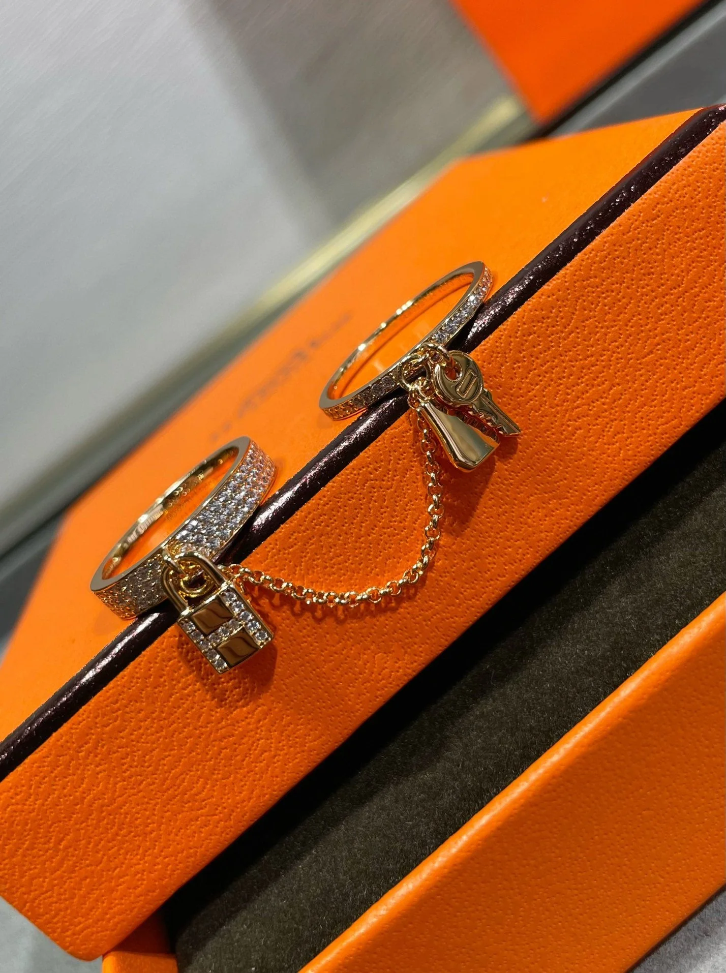 [Hermes]HM KELLY CLOCHETTE DOUBLE RING IN ROSE GOLD WITH DIAMONDS