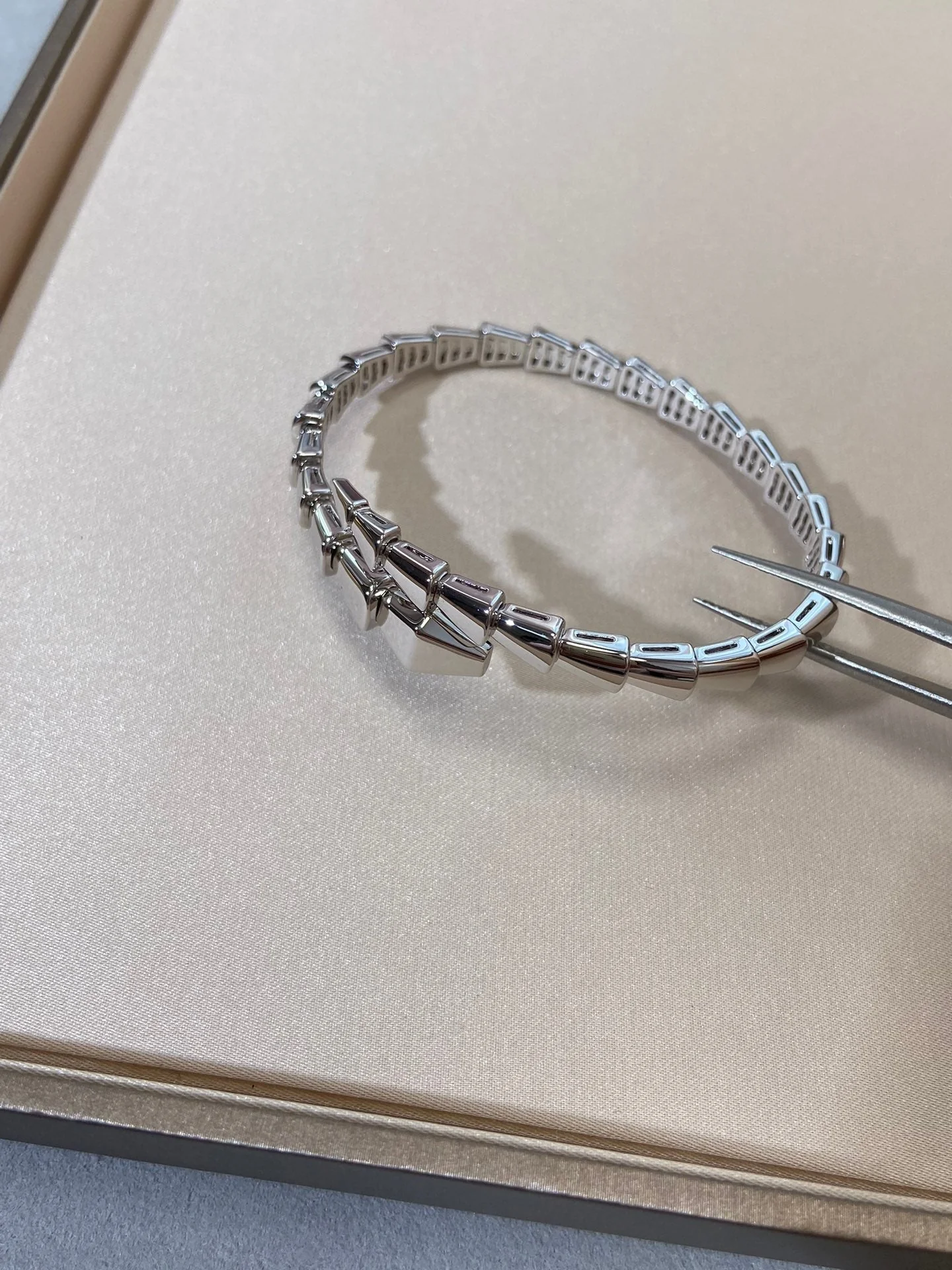 [Bulgari]SERPENTI VIPER SILVER BRACELET