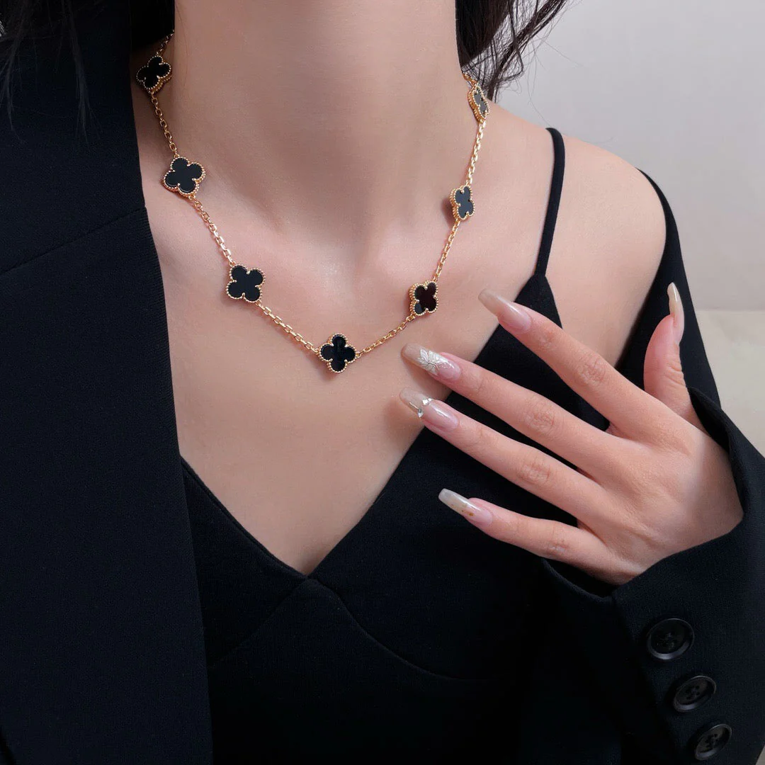 [Van Cleef & Arpels] 10 MOTIFS ONYX NECKLACE
