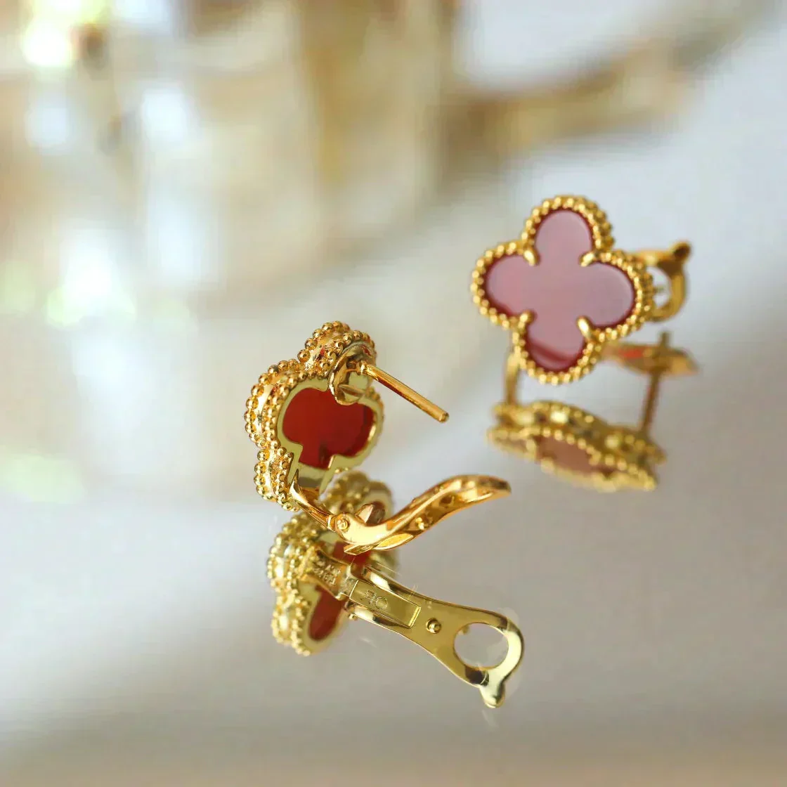 [Van Cleef & Arpels] MEDIUM 1 MOTIFS CARNELIAN  EARRINGS