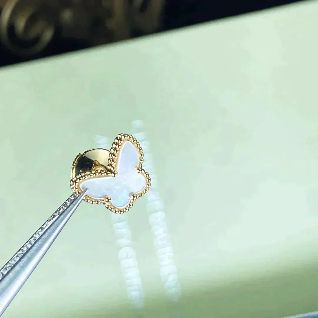 [Van Cleef & Arpels]SWEET BUTTERFLY MOP EARSTUDS