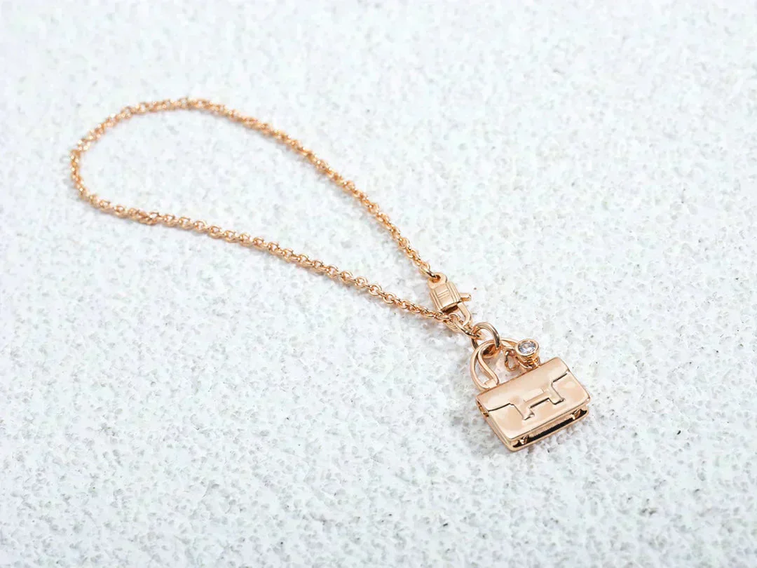 [Hermes]AMULETTE PEDANT ROSE GOLD NECKLACE