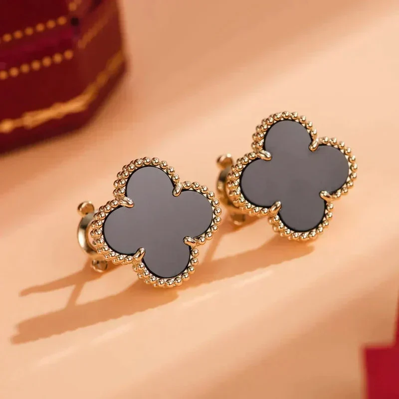 [Van Cleef & Arpels] MEDIUM 1 MOTIFS  ONYX STUD EARRINGS