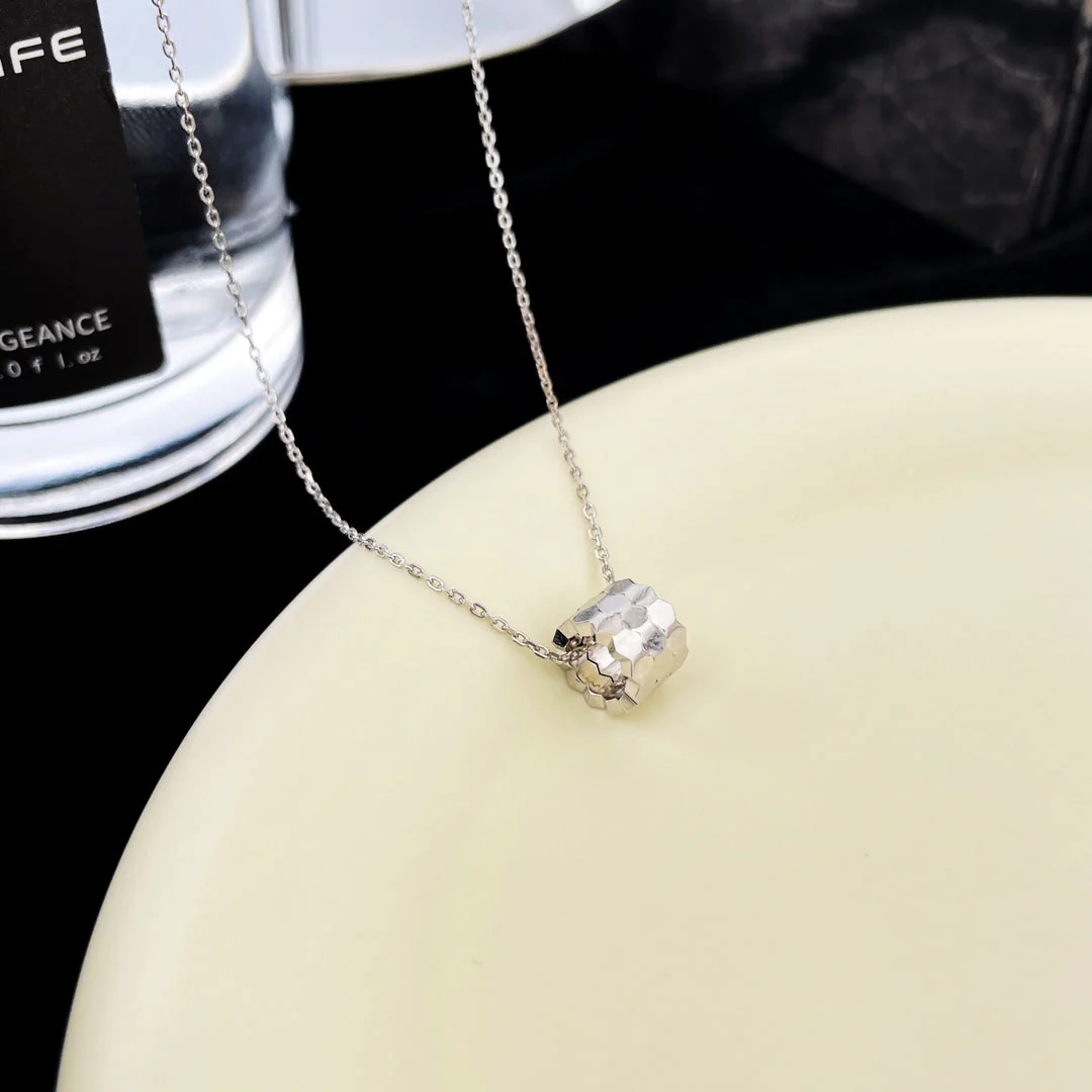 [Chaumet]BEE MINI PEDANT DIAMOND NECKLACE
