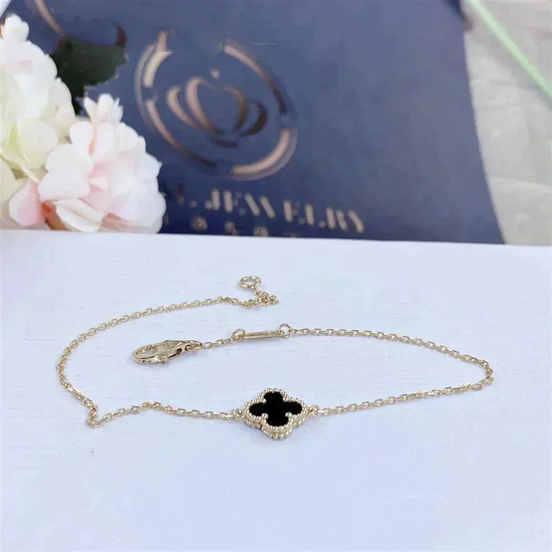 [Van Cleef & Arpels] ONYX SINGLE FLOWER BRACELET