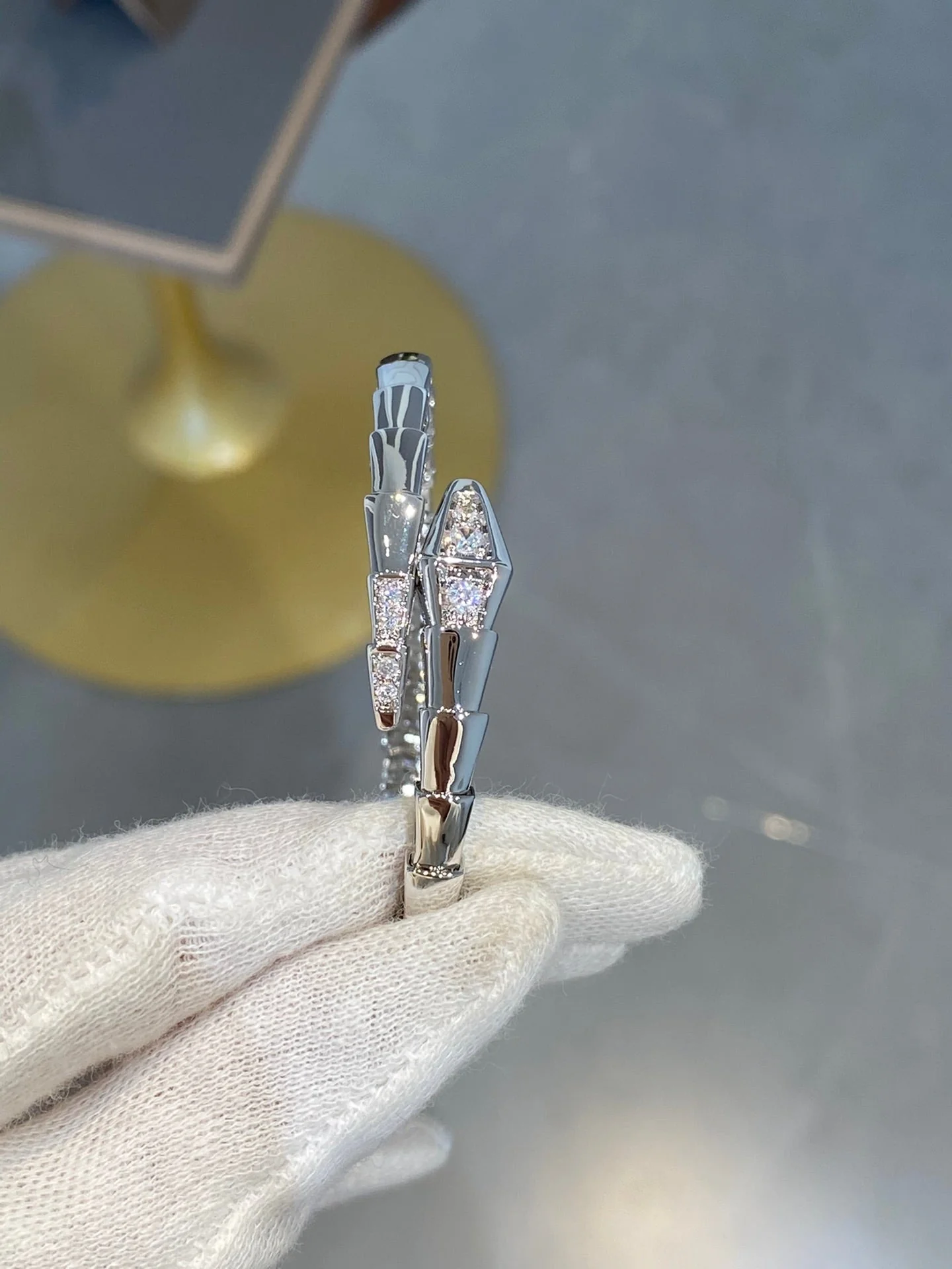 [Bulgari]SERPENTI BRACELET DIAMONDS SILVER