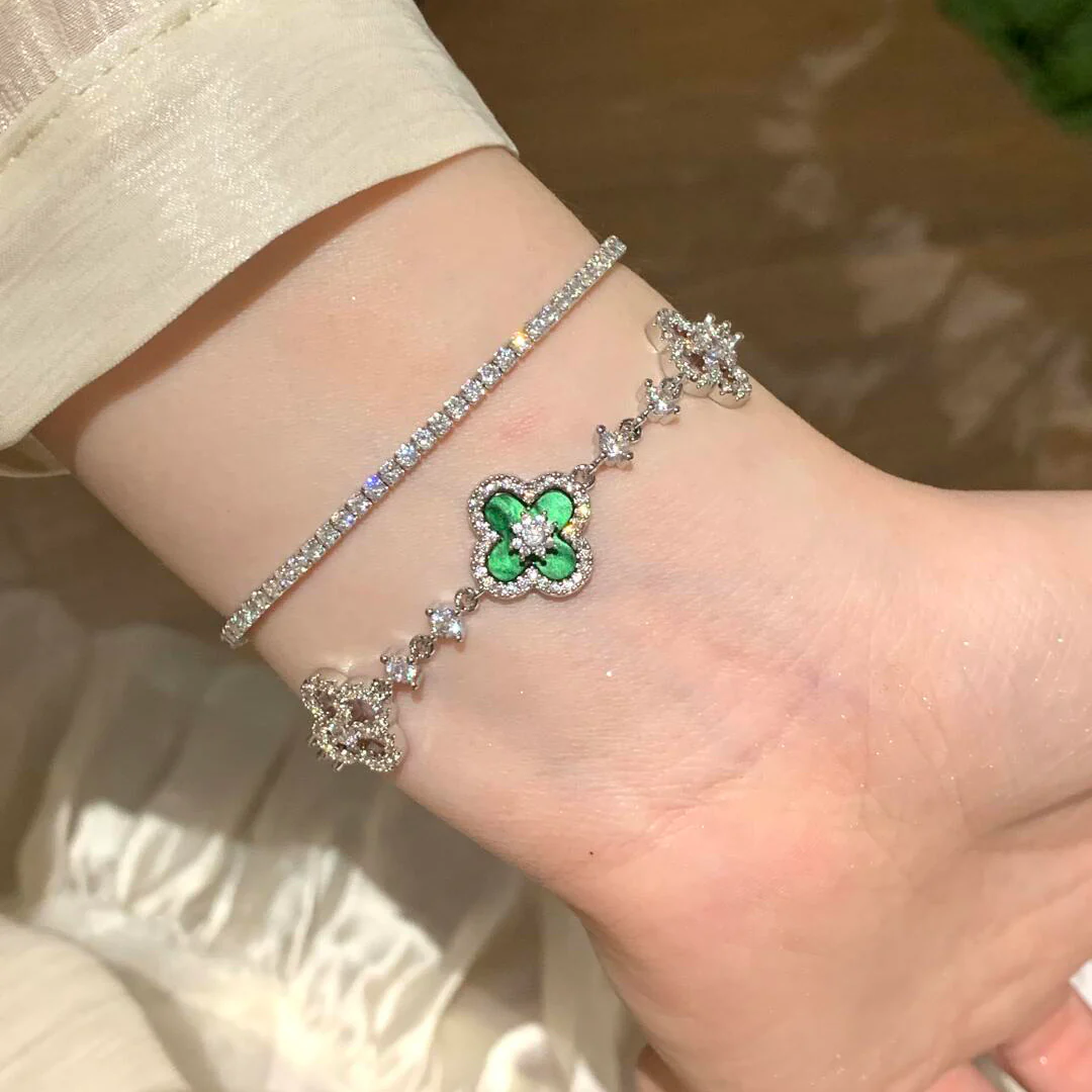 [Van Cleef & Arpels] 5 MOTIF PINK BLUE RED WHITE BRACELET