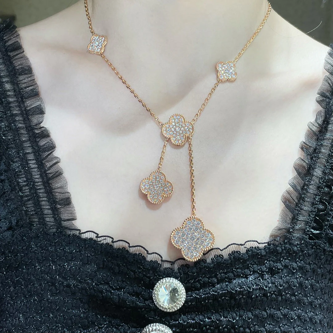 [Van Cleef & Arpels] 6 MOTIF DIAMOND PAVED NECKLACE