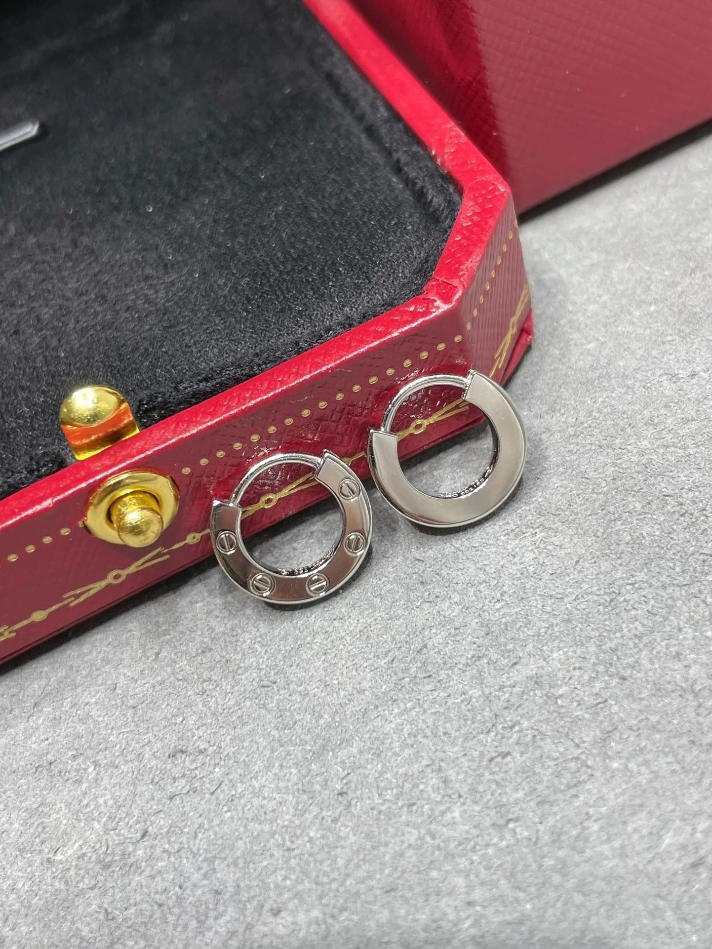 [Cartier]LOVE MINI EARRINGS