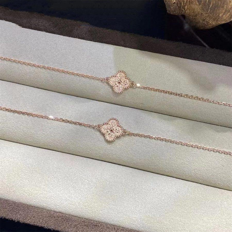 [Van Cleef & Arpels] SINGLE FLOWER BRACELET