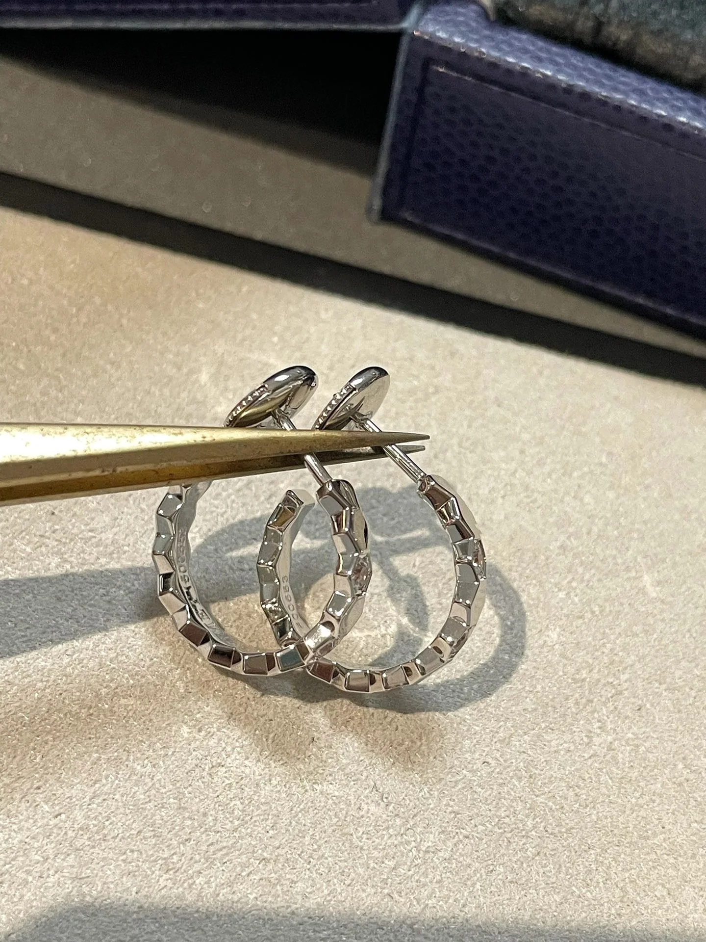 [Chaumet]Hollow Design Four-Leaf Clover Flower Shape Ring