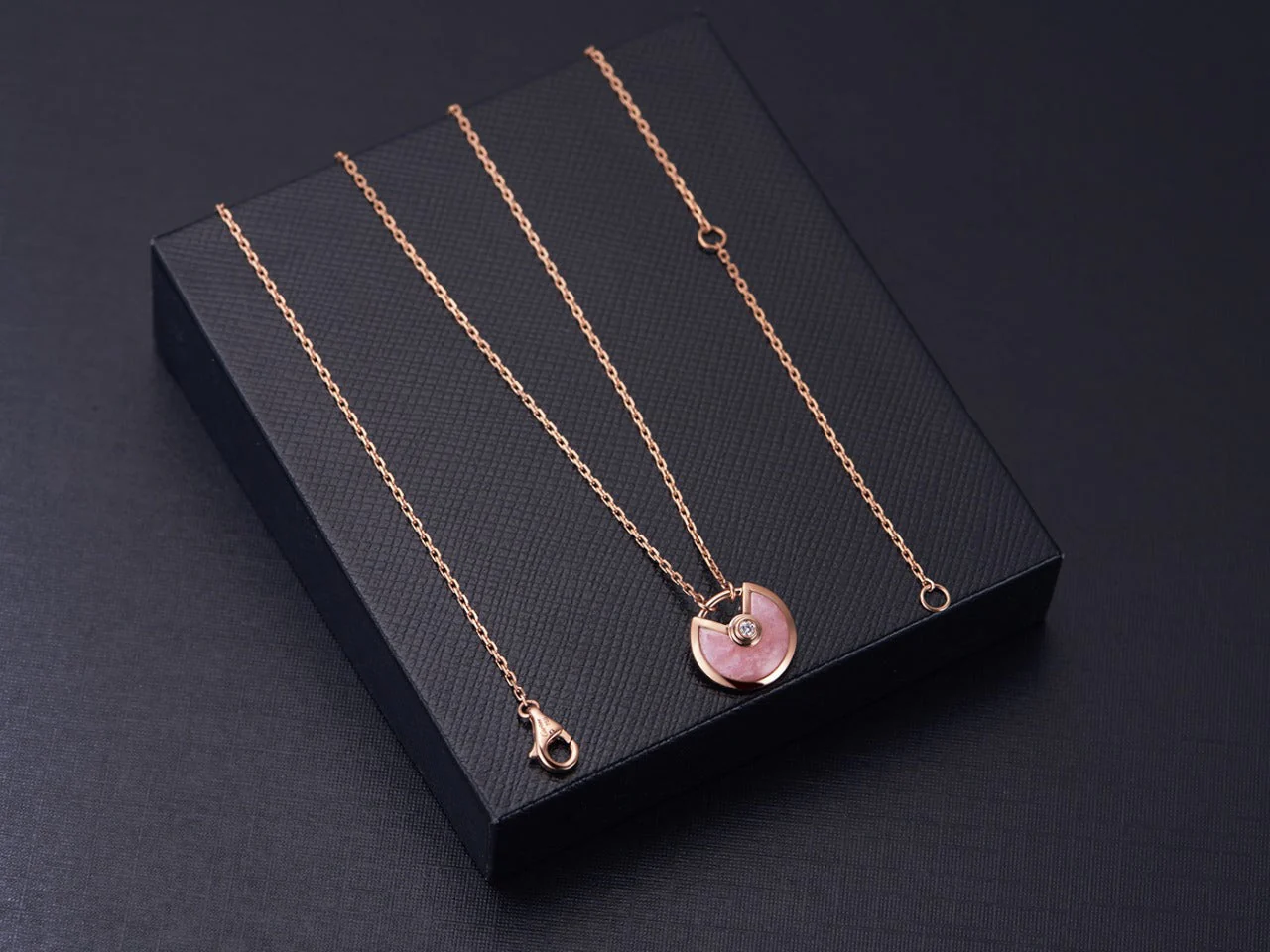 [Cartier]AMULETTE ROSE GOLD PINK MOP NECKLACE