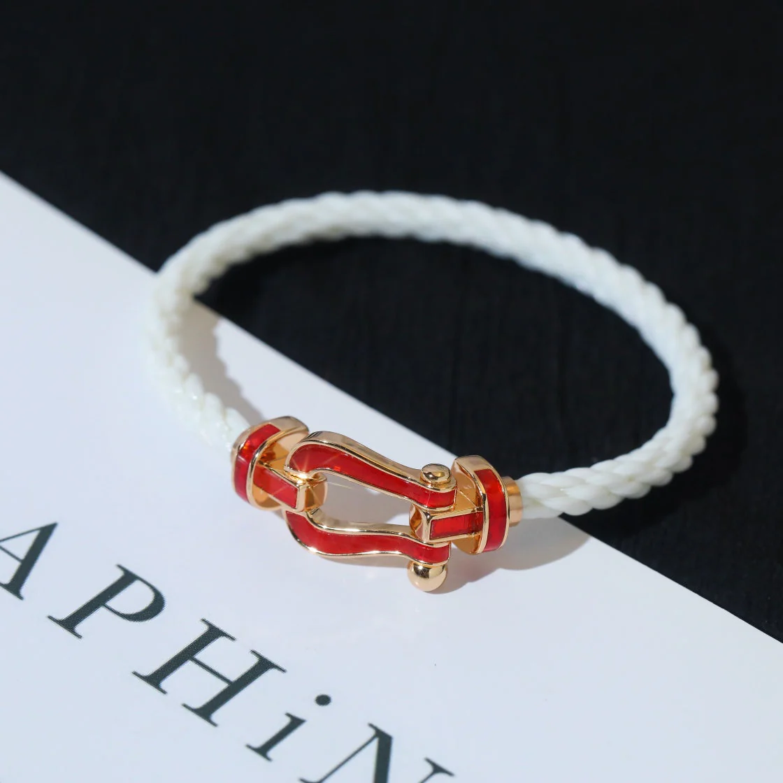 [Fred]FORCE 10 WHITE TEXTILE DIAMOND PAVED