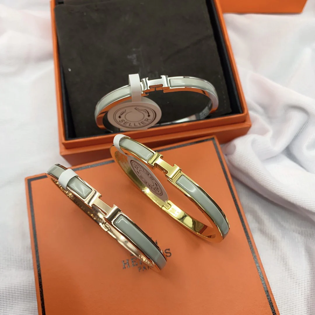 [Hermes]CLASSIC HM CLIC GREEN 8MM ENAMEL BRACELET