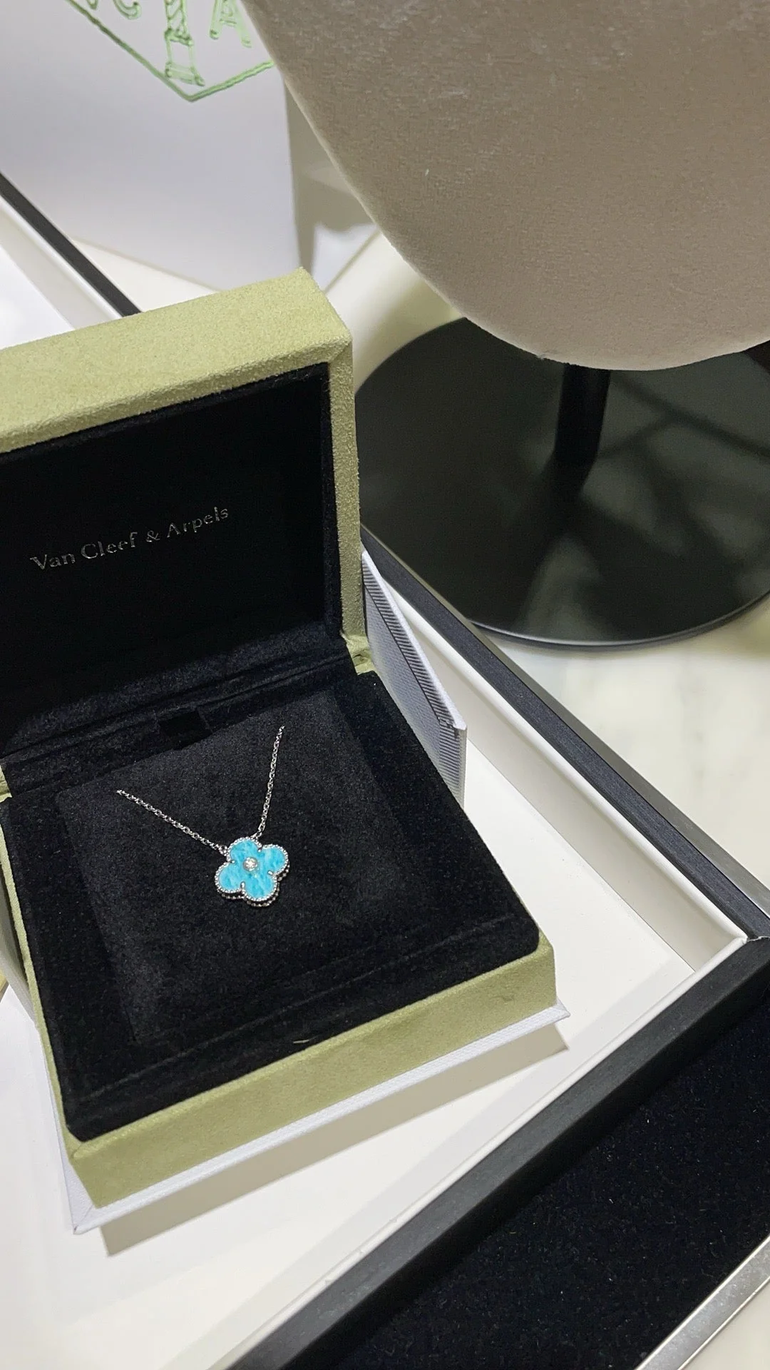 [Van Cleef & Arpels] 15MM DIAMOND SVRES PORCELAIN  NECKLACE SILVER