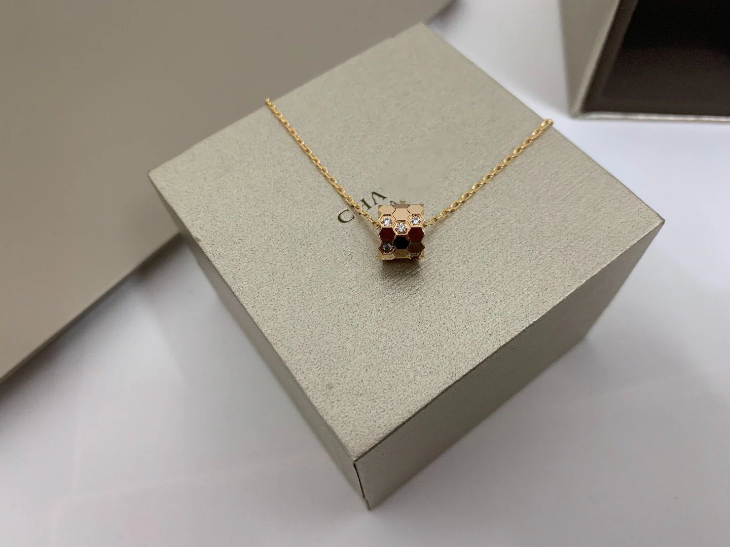 [Chaumet]BEE LOVE DIAMOND NECKLACE
