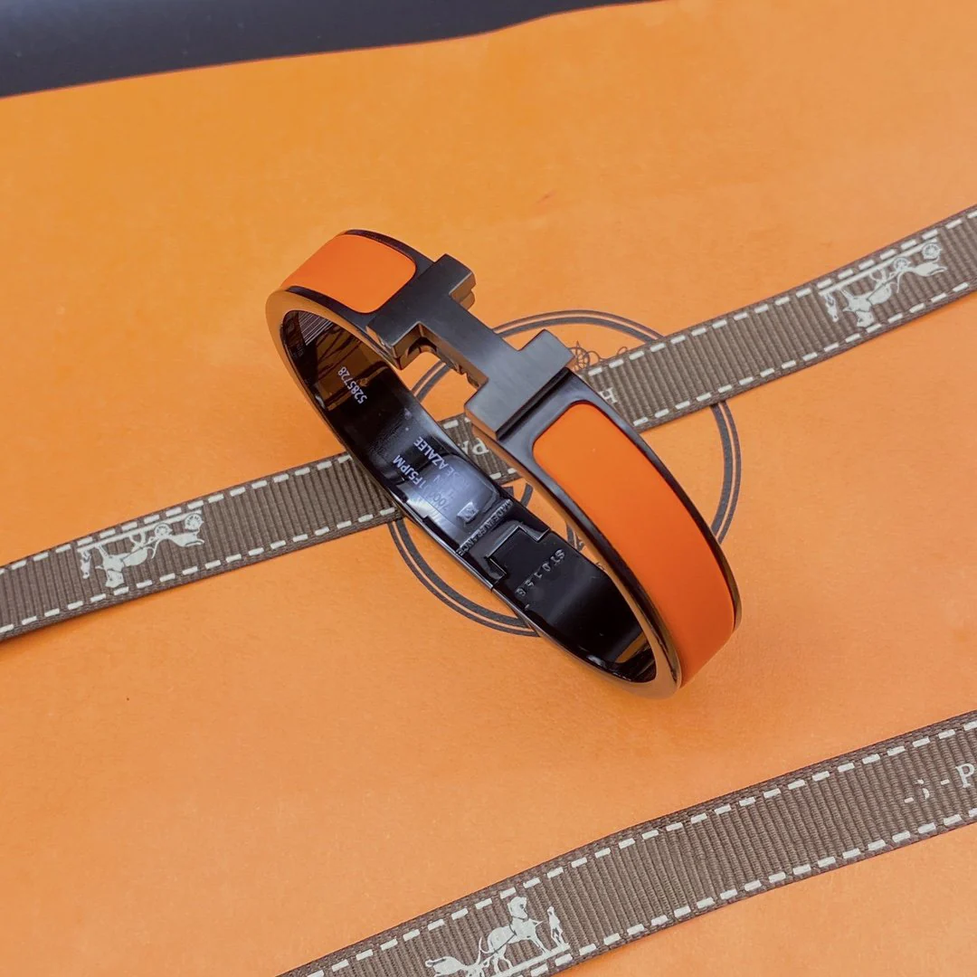 [Hermes]CLIC HM SO BLACK OREGAN BRACELET