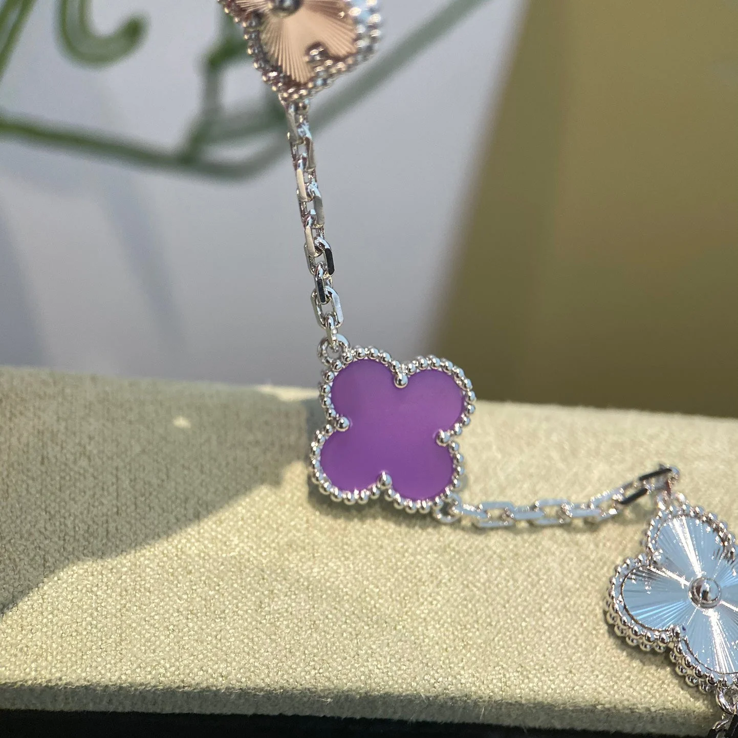 [Van Cleef & Arpels]  5 MOTIFS  PURPLE VIOLET BRACELET SILVER