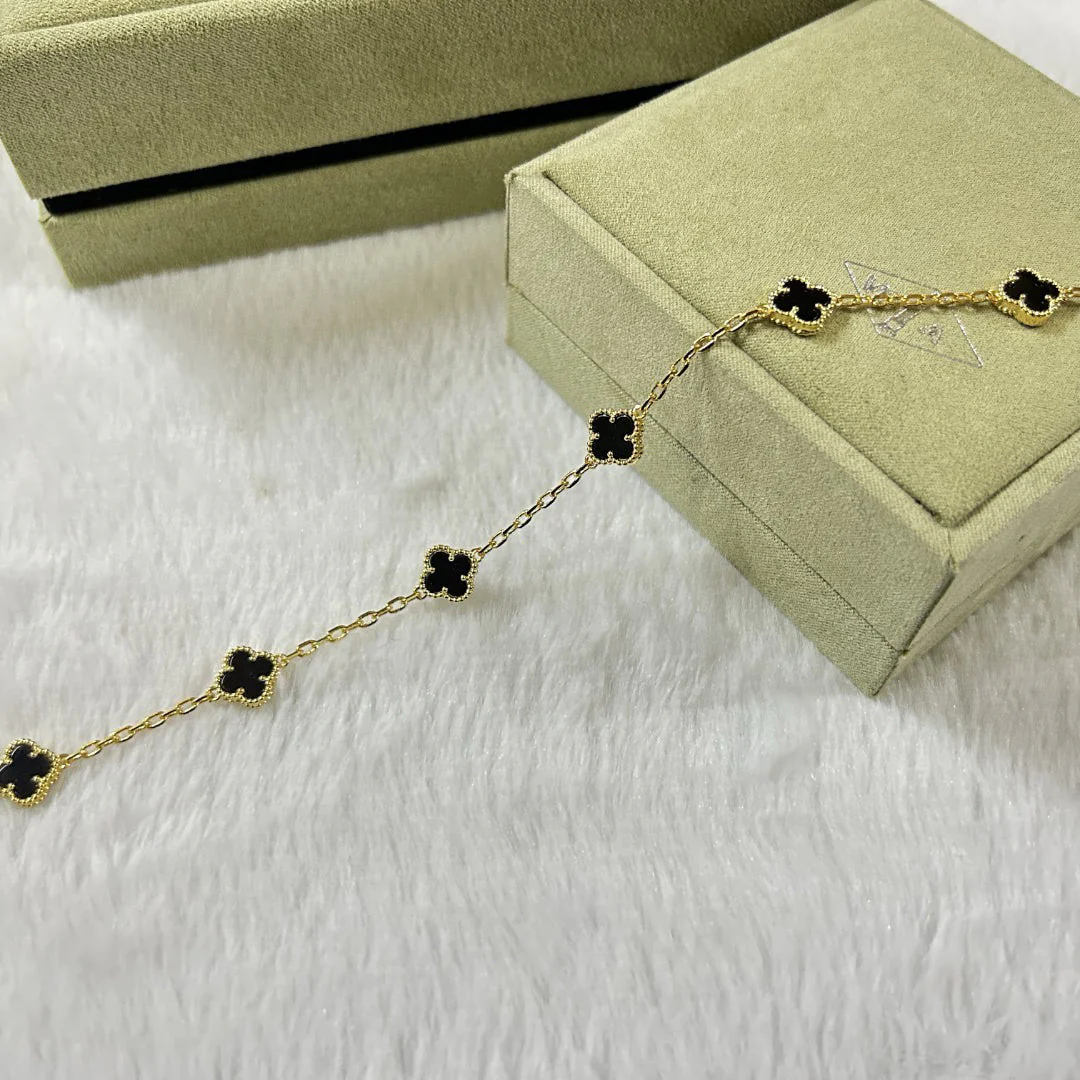 [Van Cleef & Arpels] 6 MOTIF  ONYXS BRACELET