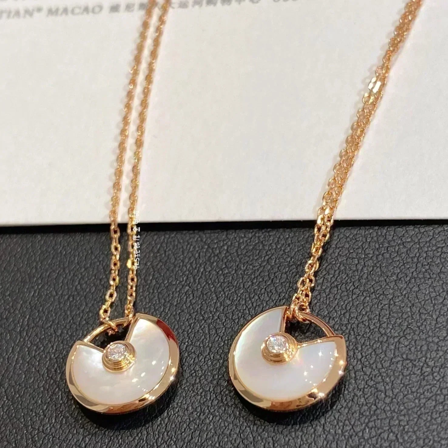 [Cartier]AMULETTE ROSE GOLD MOP NECKLACE