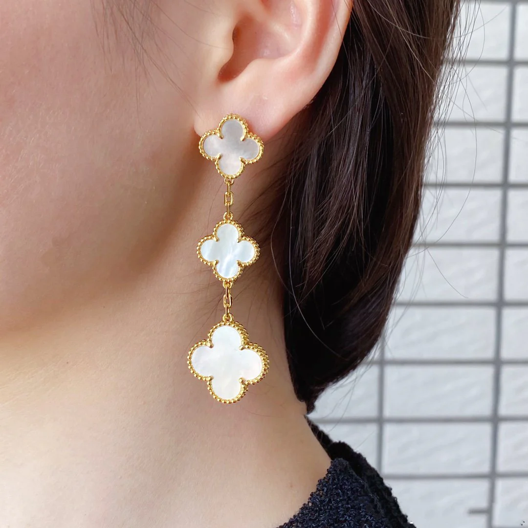 [Van Cleef & Arpels] MOP 3 MOTIFS GOLD EARRINGS