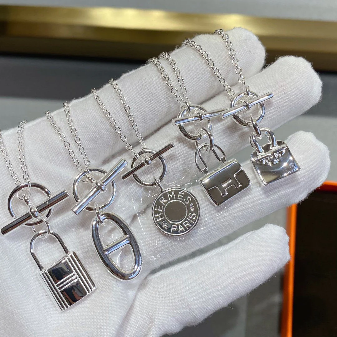 [Hermes]CONSTANCE PEDANT SILVER NECKLACE