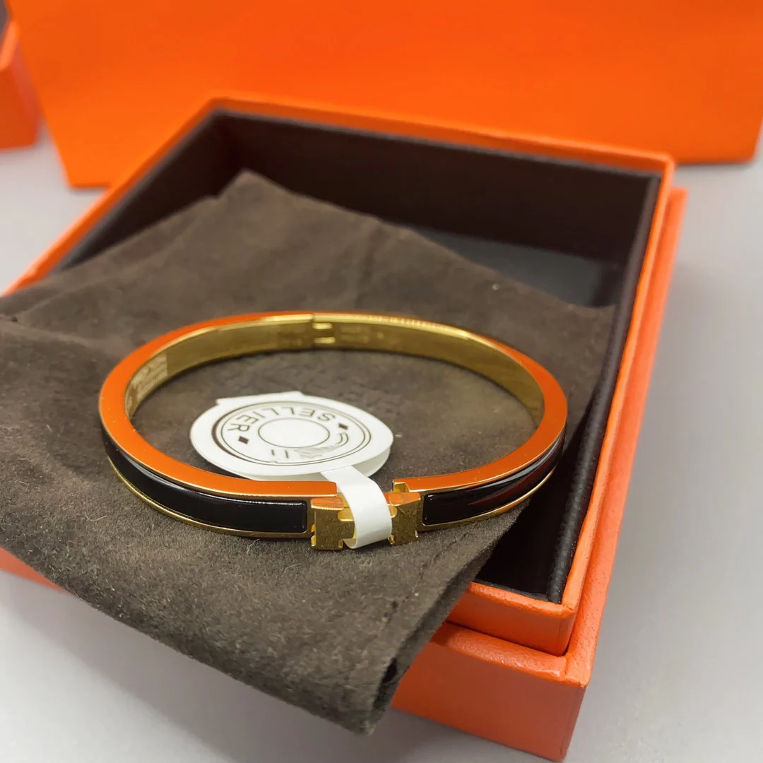 [Hermes]CLASSIC HM CLIC BLACK 8MM ENAMEL BRACELET