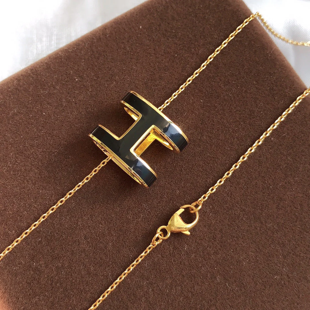 [Hermes]HM CLIC BLACK ENAMEL GOLD NECKLACE