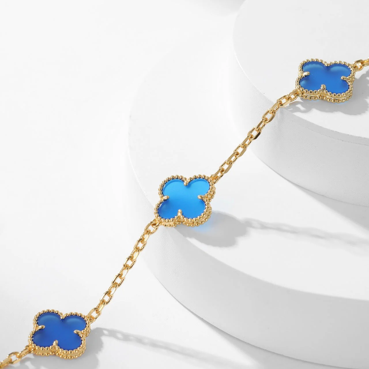 [Van Cleef & Arpels] 10 MOTIFS BLUE AGATE NECKLACE