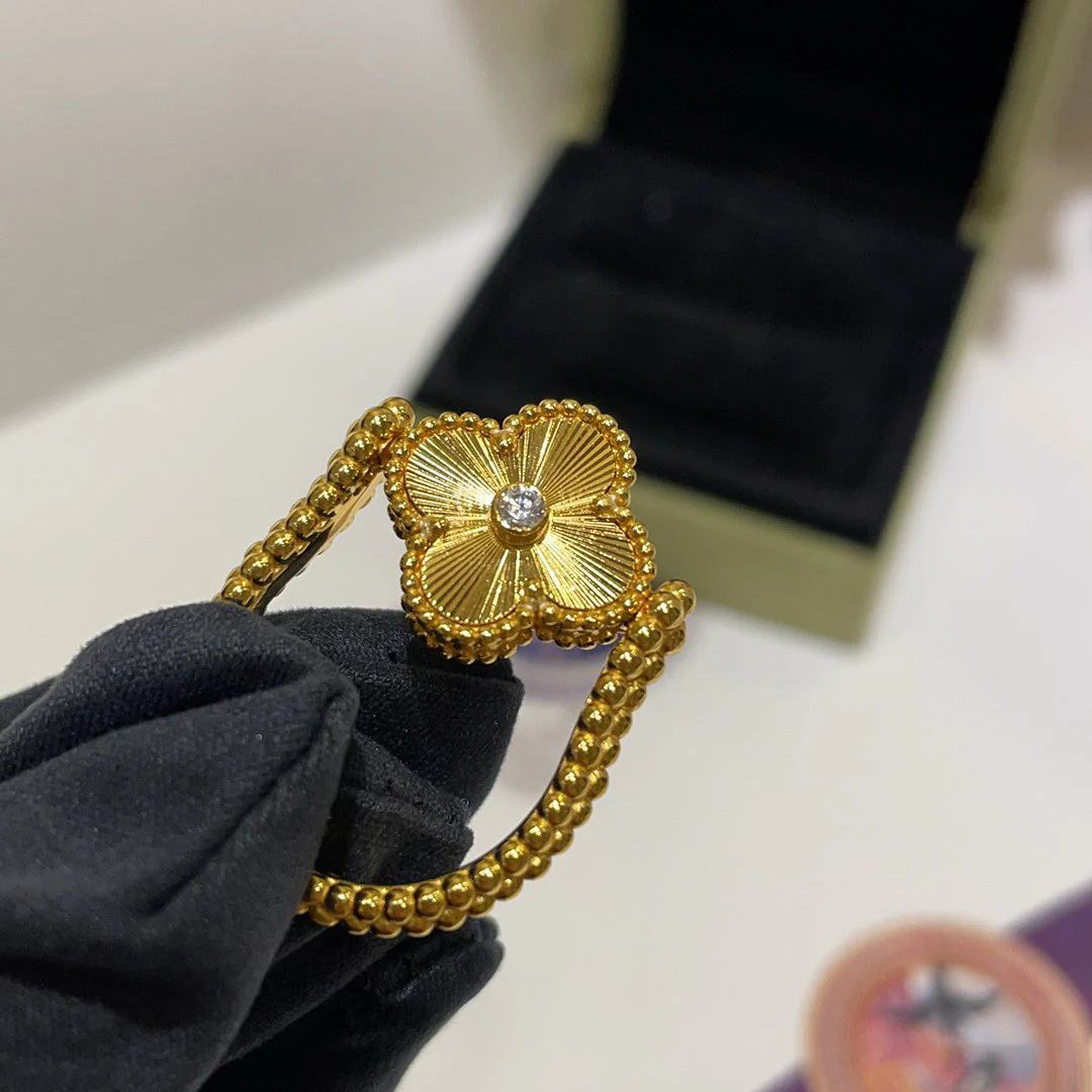 [Van Cleef & Arpels] RIVERSIBLE BLUE AGATE RING