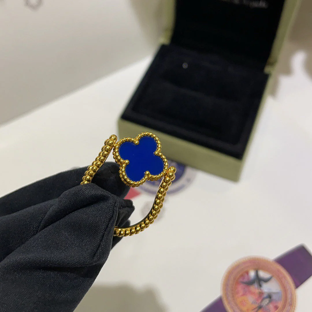 [Van Cleef & Arpels] RIVERSIBLE BLUE AGATE RING